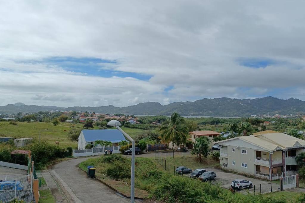 A 10Min De La Plage, Agreable Appartement Lumineux Le Robert Exteriör bild